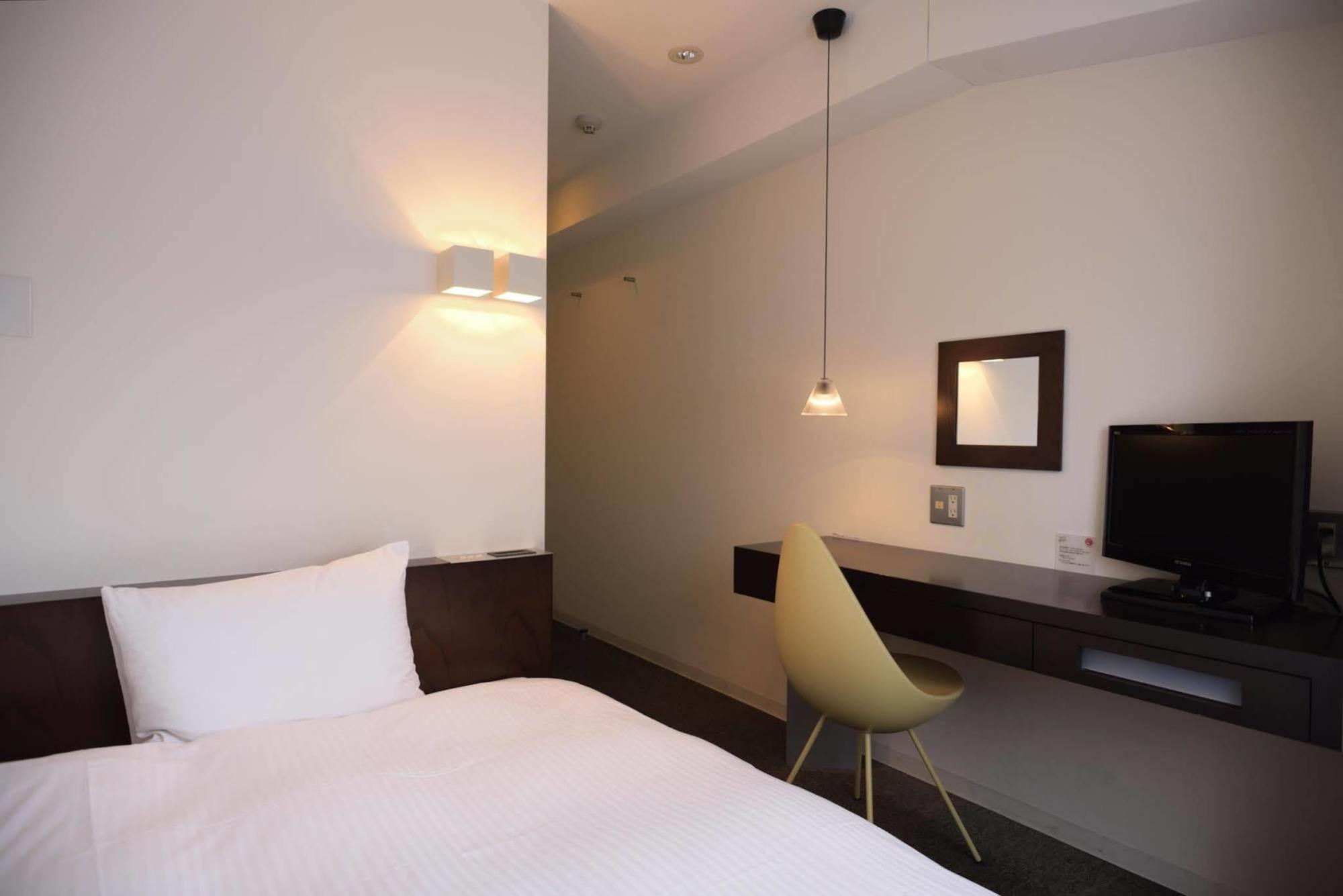 7 Days Hotel Plus Kōchi Buitenkant foto