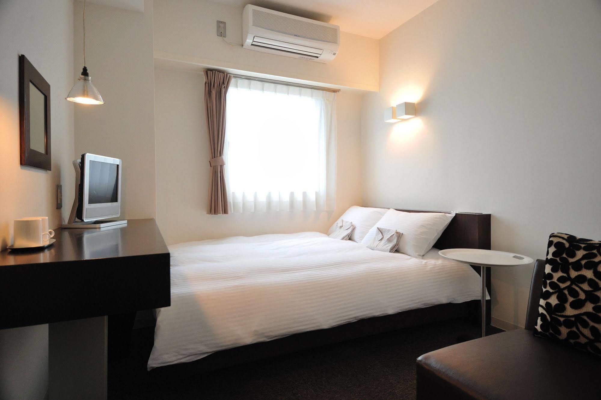 7 Days Hotel Plus Kōchi Buitenkant foto
